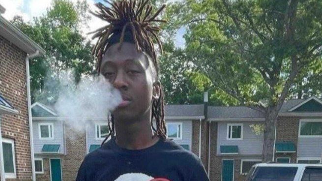 A teenage rapper filmed his own death after accidentally shooting himself