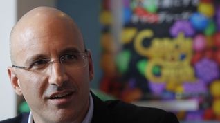 Riccardo Zacconi, creador de Candy Crush, transformó una idea simple en un fenómeno global que generó millones y redefinió el gaming móvil.