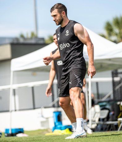Payne se prepara para el debut de Nueva Zelanda en el Mundial 2026. Payne se prepara para el debut de Nueva Zelanda en el Mundial 2026.