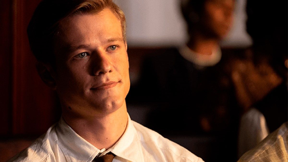 The film is based on real events about a young man who rebels against the Ku Klux Klan authorities and fights against racism.