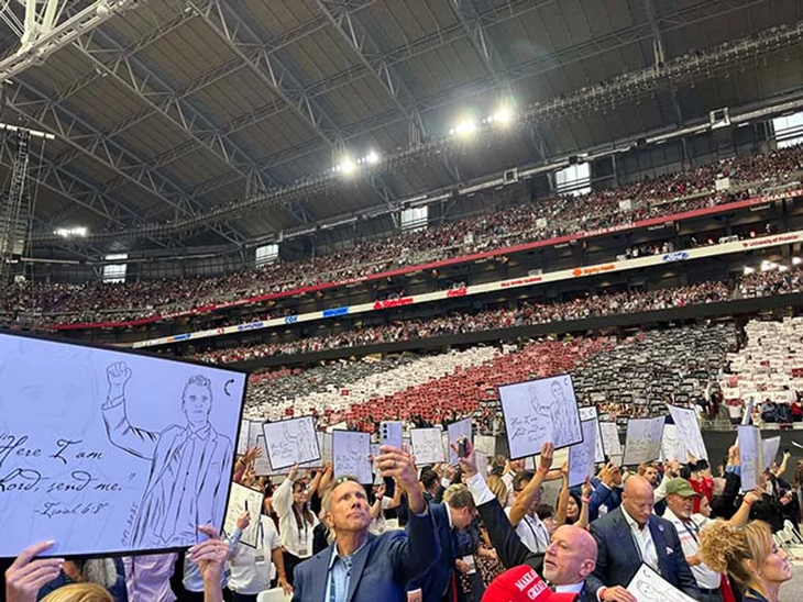 El funeral de Charlie Kirk fue en el State Farm Stadium de Glendale, Arizona. El funeral de Charlie Kirk fue en el State Farm Stadium de Glendale, Arizona.
