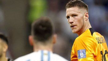 weghorst volvio a hablar de messi: al menos ahora sabe mi nombre