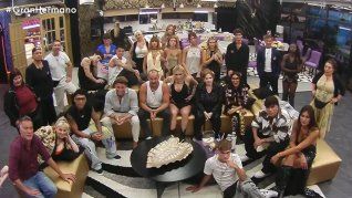 La casa quedó integrada por 28 participantes. La casa quedó integrada por 28 participantes.