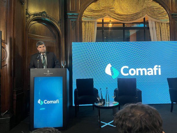 Las palabras de apertura del foro estuvieron a cargo de Jeremías Maratta, gerente de Energía y Minería de Banco Comafi y organizador el encuentro de gala. Las palabras de apertura del foro estuvieron a cargo de Jeremías Maratta, gerente de Energía y Minería de Banco Comafi y organizador el encuentro de gala.