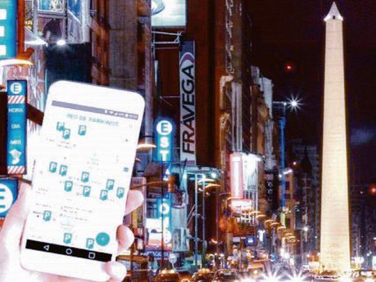 Propuesta. WeSmartPark dice que estacionar será fácil y barato.