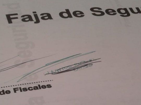 autoridad de mesa firma2.jpg