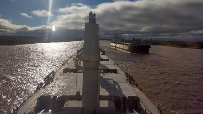 La Vía Navegable Troncal tiene cerca de 60 terminales portuarias y canaliza aproximadamente el 80% de las exportaciones del país.