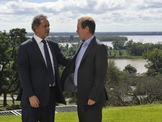 Daniel Scioli y Gustavo Bordet.