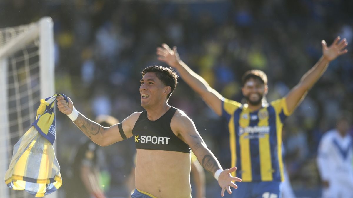 About the end, Rosario Central turned the game to Vélez and is one of the leaders