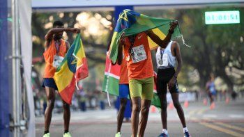 maraton 21k de buenos aires: triunfo para un etiope y una keniata con records argentinos