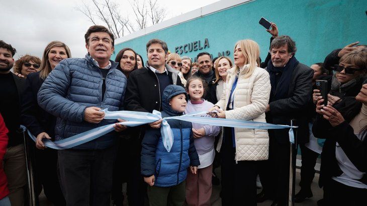 Matanceros: el intendente Fernando Espinoza, junto a Axel Kicillof y Verónica Magario.