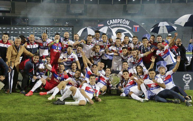 Un día para nunca olvidar: Tigre ganó el primer título de su historia.