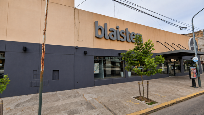 Desde 1999 funciona en el lugar un local de Blaisten.&nbsp;