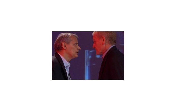 Antes de la denuncia, el exarbitro y el diputado se cruzaron en un programa de TV.
