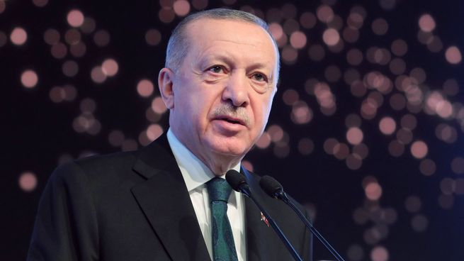 Turquía también apuntó contra las limitaciones en el estrecho de Ormuz.