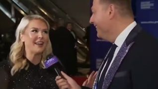 Minutos antes del incidente, la vocera Karoline Leavitt había hecho un comentario que luego generó repercusión.