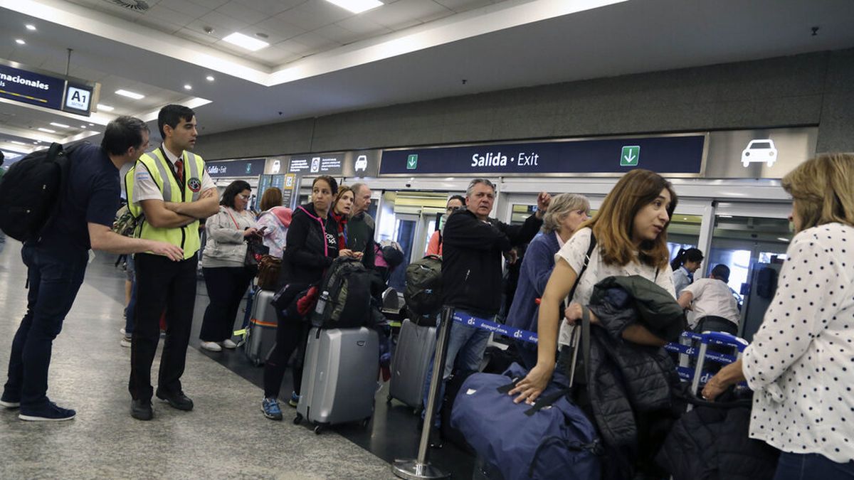 Aerolíneas Argentinas enables free ticket changes due to pilot strike