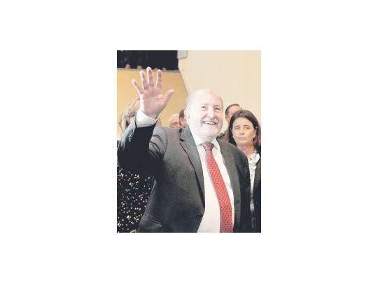 Fachada. Sonrisas de Verna durante la apertura de sesiones ordinarias del 1 de marzo. Pero profundizó los cuestionamientos de la oposición.