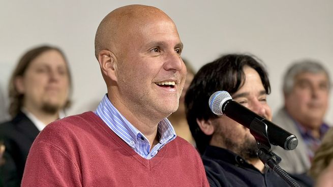 Francisco Legnani presentó a su equipo de gobierno para el período 2025-2030.