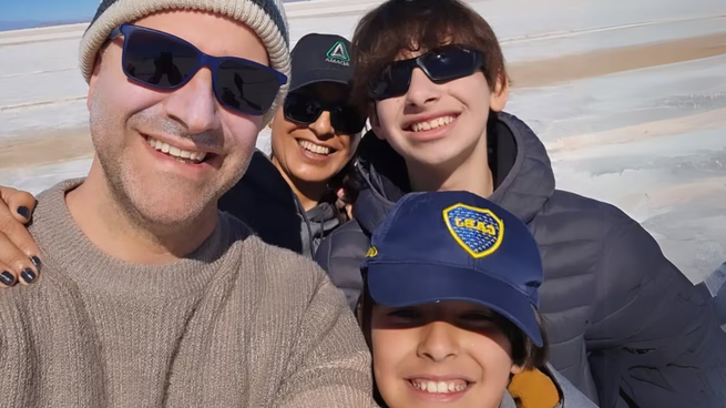 Adrián Seltzer, Laura Fernanda Leguizamón (51), y a sus dos hijos, Ian (15) e Ivo (12) fueron hallados muertos en su departamento.