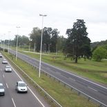 El siniestro se habría iniciado durante la noche del viernes en una fábrica del polo industrial. El siniestro se habría iniciado durante la noche del viernes en una fábrica del polo industrial.