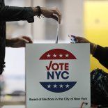 Demócratas y republicanos se enfrentan en un contexto de creciente polarización política en Estados Unidos. Demócratas y republicanos se enfrentan en un contexto de creciente polarización política en Estados Unidos.