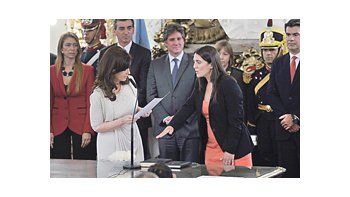 Cristina de Kirchner le tomó juramento en Casa Rosada a María Cecilia Rodríguez, que asumió en lugar de Arturo Puricelli en el Ministerio de Seguridad, donde, como “vice con atributos”, continuará Berni.