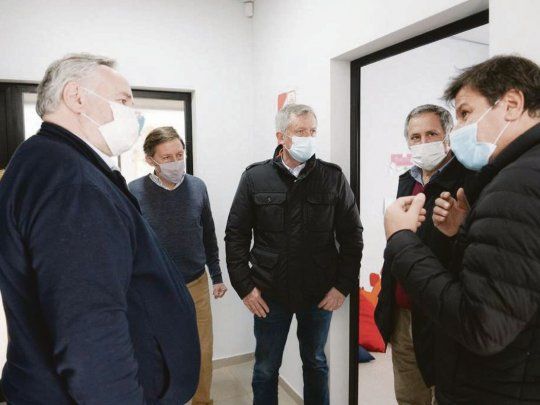San Miguel. Los anfitriones peronistas Jaime Méndez y Joaquín de la Torre acompañaron a Facundo Manes en su visita a un centro de primera infancia. También estuvo Monzó.&nbsp;