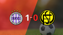 sacachispas derroto 1-0 a flandria