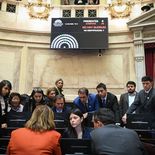 El bloque libertario busca conseguir adeptos para su reforma política. El bloque libertario busca conseguir adeptos para su reforma política.