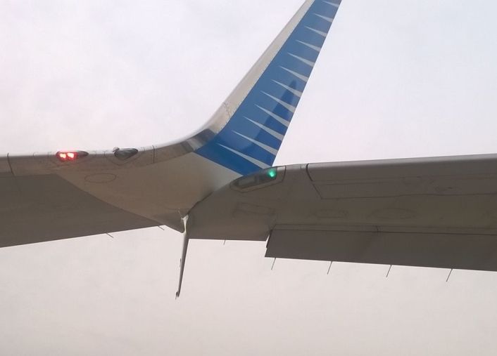 Aeroparque: susto por el roce entre dos aviones (foto 3)