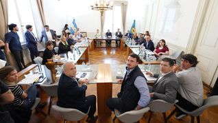 El paquete económico proyecta un gasto total de $43 billones. El paquete económico proyecta un gasto total de $43 billones.