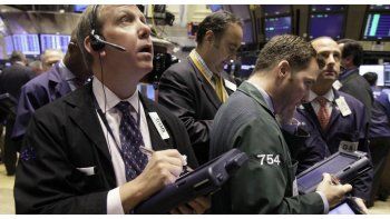 Wall Street cedió 2,1% por la Fed y la caída del petróleo