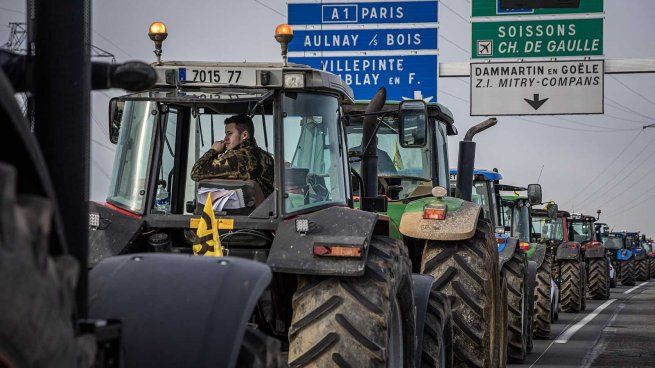 Los agricultores españoles afirmaron que se reunirán el 1 de febrero para unirse a las protestas de los franceses.