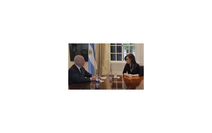 La Presidente y el titular de Techint, Paolo Rocca, durante una reunión que mantuvieron en 2011 en la quinta de Olivos.