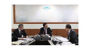 El presidente de Corea del Sur, Lee Myung-bak, pidió  contención para evitar una escalada tras el ataque norcoreano