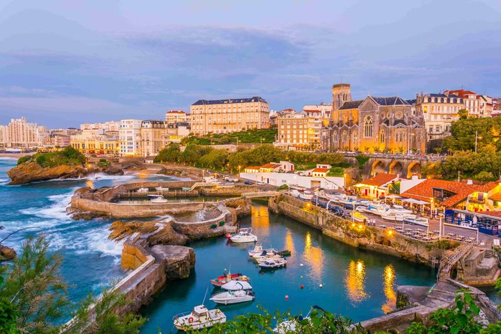 The Basque Country offers unique opportunities in sectors such as gastronomy and tourism. The Basque Country offers unique opportunities in sectors such as gastronomy and tourism.