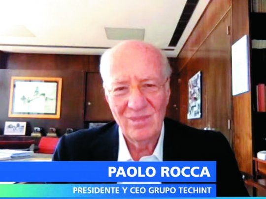 Moderador. Paolo Rocca moderó el debate sobre la pospandemia.