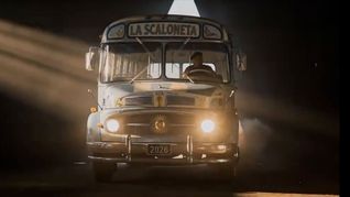 La minivan de la Scaloneta en el spot publicitario hecho con inteligencia artificial, de cara al Mundial 2026 La minivan de la Scaloneta en el spot publicitario hecho con inteligencia artificial, de cara al Mundial 2026
