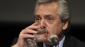 alberto f.: macri declaro el default de la deuda el dia que anuncio el reperfilamiento