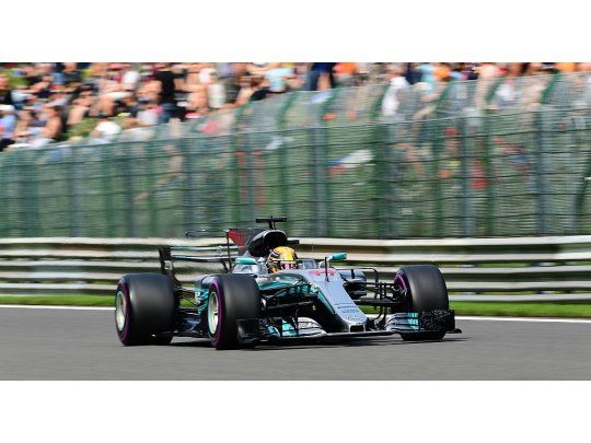 Hamilton logró una nueva pole y alcanzó el récord de Schumacher