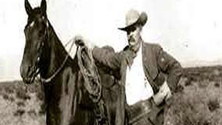 El capitán Tom Rynning, líder de los Rangers de Arizona que llegaron para reprimir la huelga obrera de la Cananea Consolidated Copper Company en 1906. El capitán Tom Rynning, líder de los Rangers de Arizona que llegaron para reprimir la huelga obrera de la Cananea Consolidated Copper Company en 1906.
