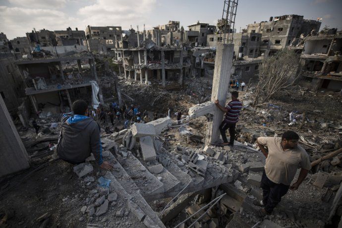 Escombros en Gaza, tras ataques de la aviación israelí.