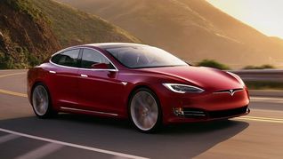 La actualización gratuita amplía las capacidades del vehículo sin alterar su estructura física. La actualización gratuita amplía las capacidades del vehículo sin alterar su estructura física.