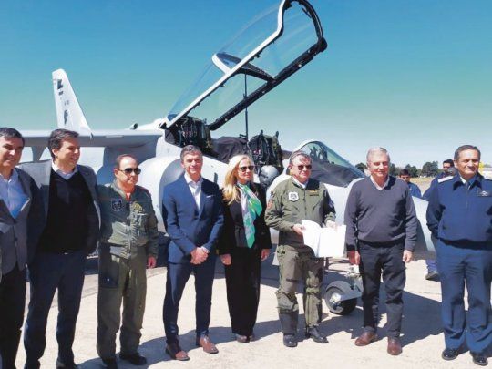 Pampa. FAdeA entregó el viernes pasado a la Fuerza Aérea Argentina el cuarto avión IA-63 Pampa III producido en serie.