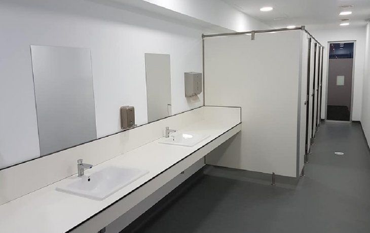 Construirán baños públicos en los parques porteños