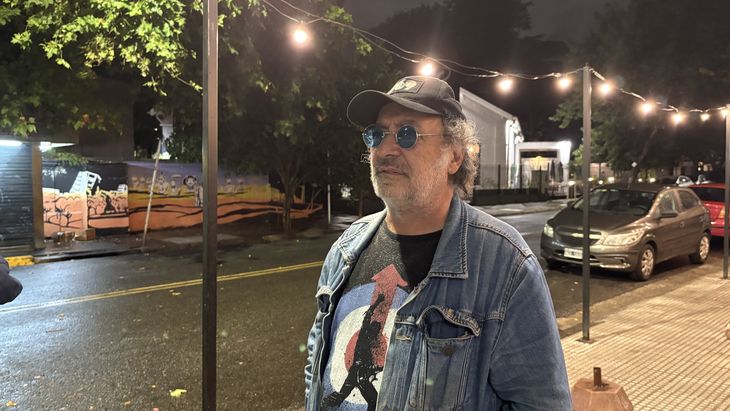 El libro se suma a Una historia del fútbol, del amor, del conurbano, del peronismo y otros títulos de la colección. El libro se suma a Una historia del fútbol, del amor, del conurbano, del peronismo y otros títulos de la colección.