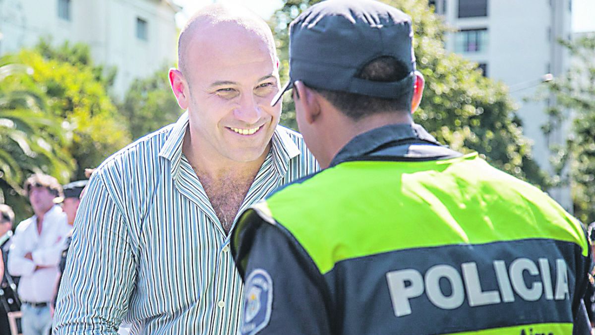 Gorra policía barrial - Comprar en La casa del Policia