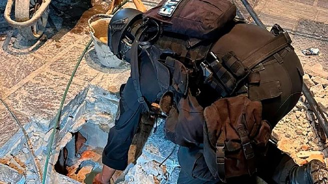 Operarios realizaron boquete que dio a un banco.&nbsp;