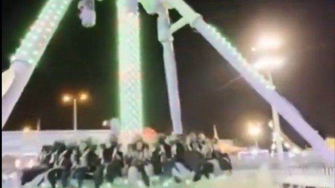 Un fuerte accidente en un parque de diversiones dejó varios heridos en Arabia Saudita.